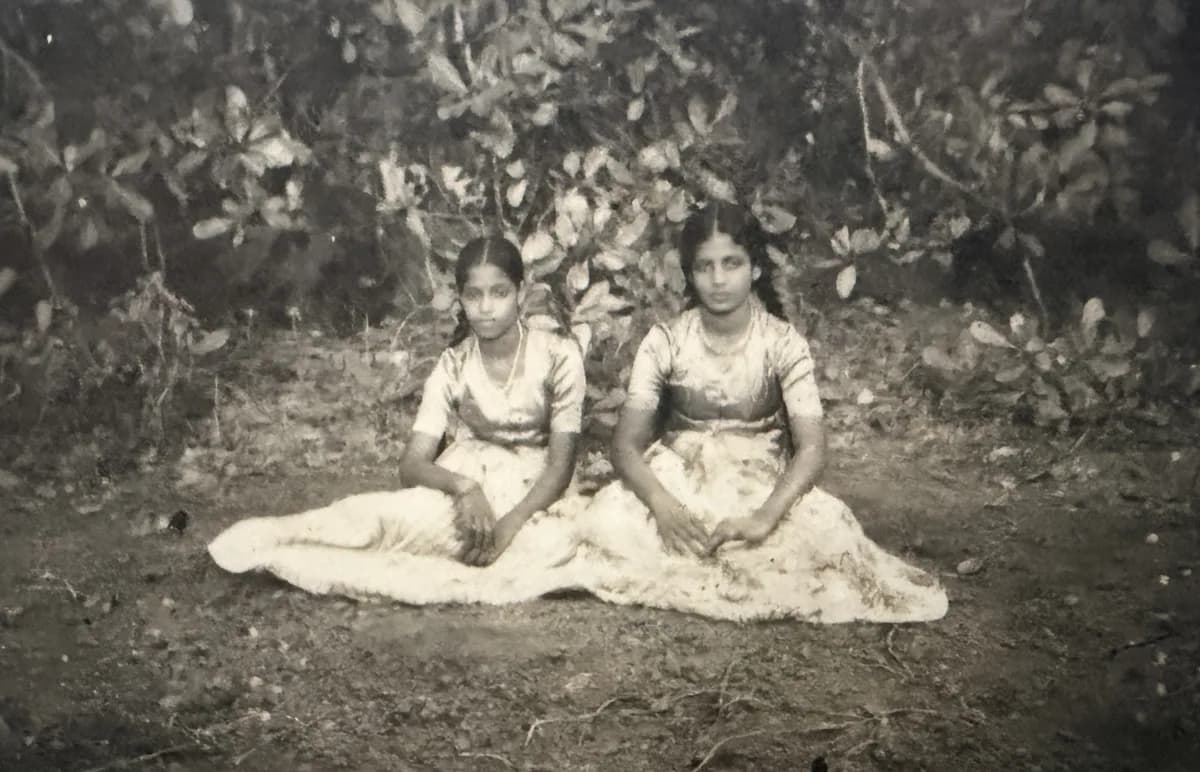 A 1935 family photograph of the Othayoth tharavadu, the owner's grandmother on the right